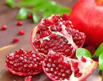 الرمان (رمز الفخامة والأناقة)